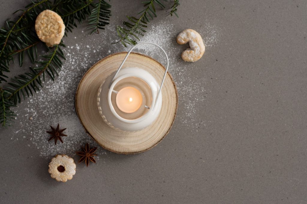 Technistone® Gobi Urban and Christmas branchwith with candle and candy